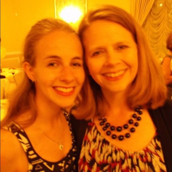 Meet your Posher, Tamara - Picture 1 of 1